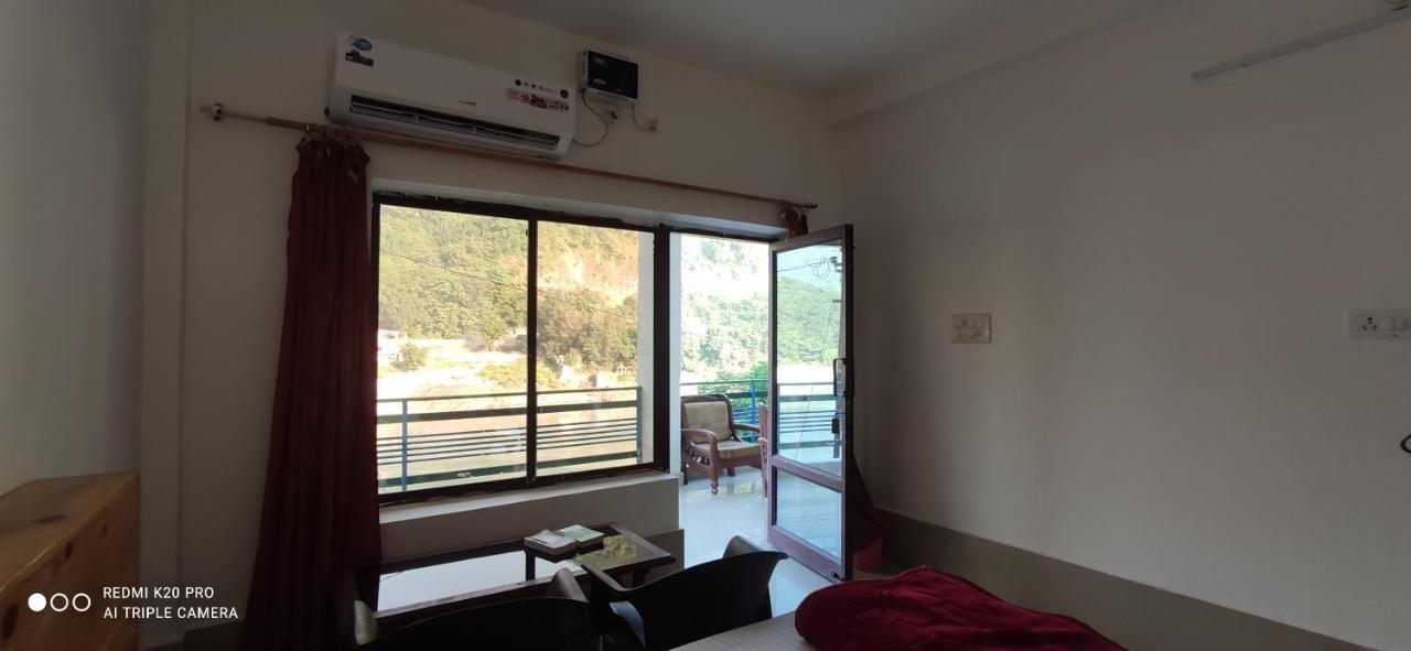 H7 Stay On The Ganges, Yoga & Spa Resort, Rishīkesh Exteriör bild