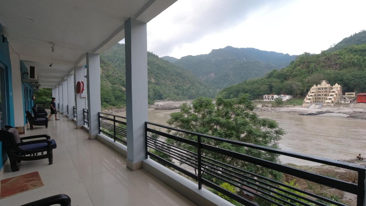 H7 Stay On The Ganges, Yoga & Spa Resort, Rishīkesh Exteriör bild
